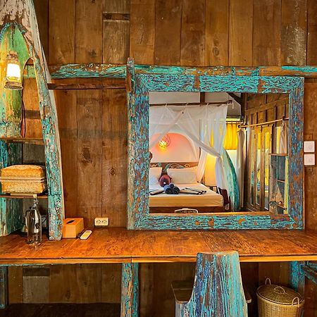 Blue Earth Village 아메드 외부 사진
