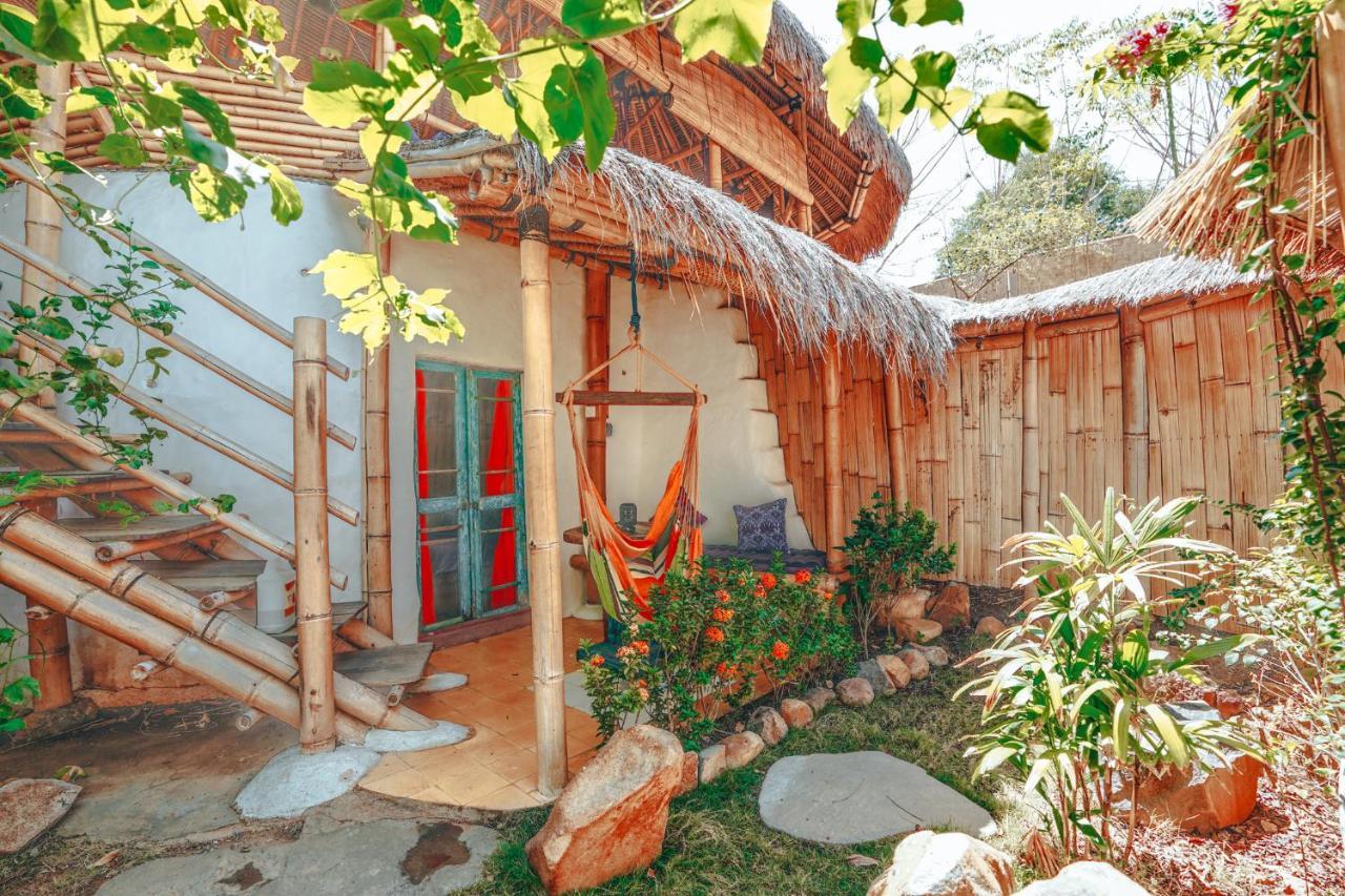 Blue Earth Village 아메드 외부 사진
