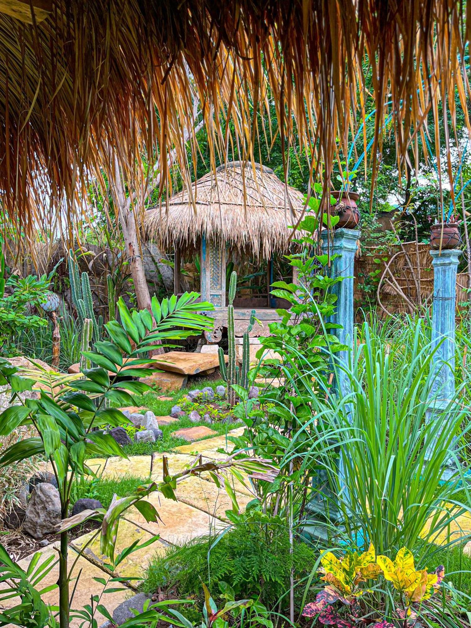 Blue Earth Village 아메드 외부 사진