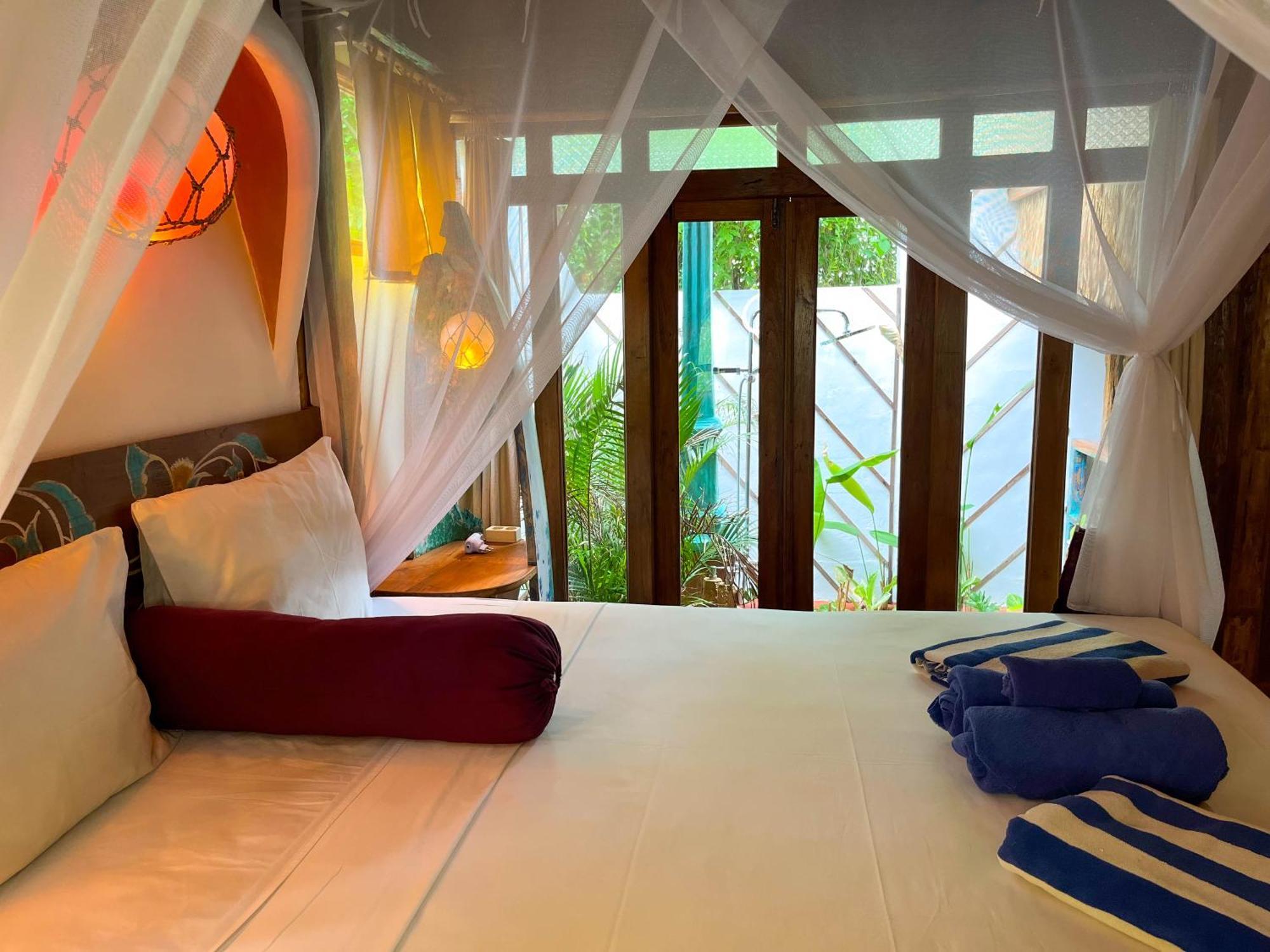 Blue Earth Village 아메드 외부 사진